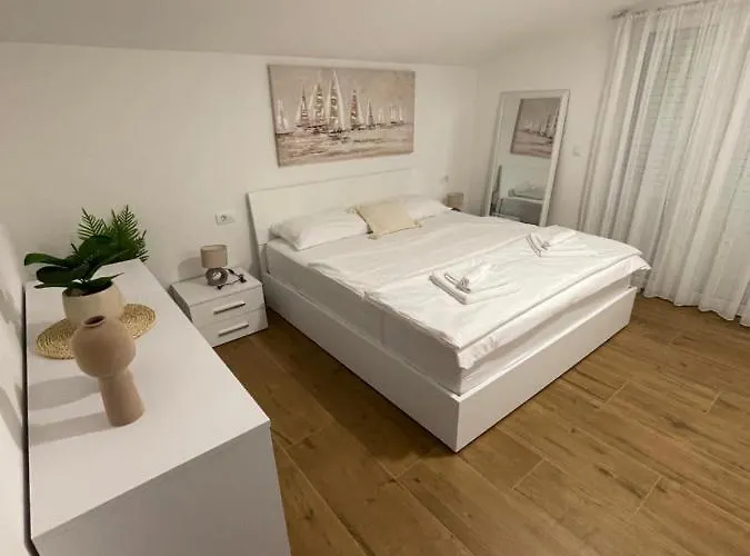 Villa “marko” With Heated Pool! *