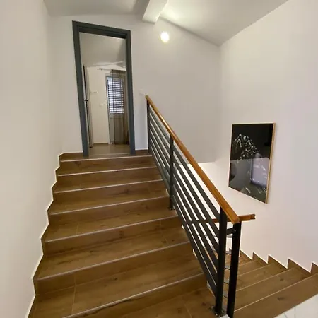 “marko” With Heated Pool!