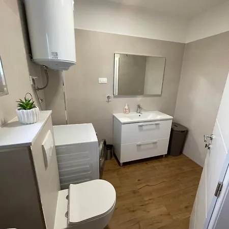 “marko” With Heated Pool! Villa Nin