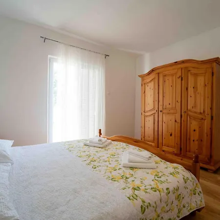 Villa “marko” With Heated Pool!