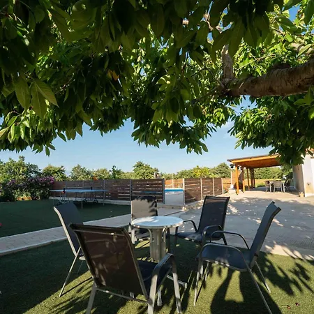Villa “marko” With Heated Pool!